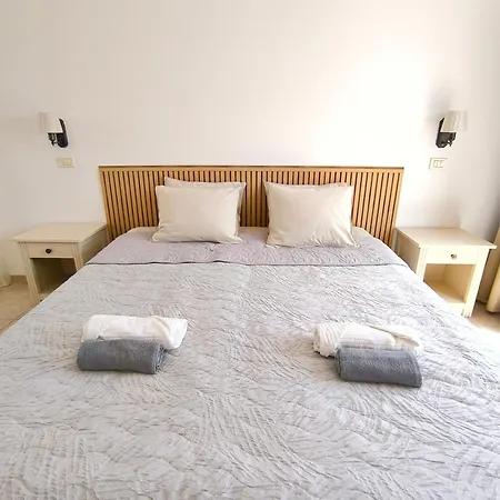 Estrella Canaria - Cristianos, Pool, Fibre Net, Tv Channels Los Cristianos (Tenerife)