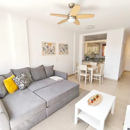 Estrella Canaria - Cristianos, Pool, Fibre Net, Tv Channels Los Cristianos (Tenerife)