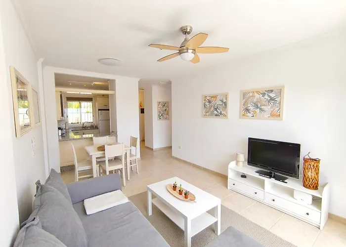 Apartment Estrella Canaria - Cristianos, Ac, Pool, Fibre Net, Tv Channels Los Cristianos (Tenerife)