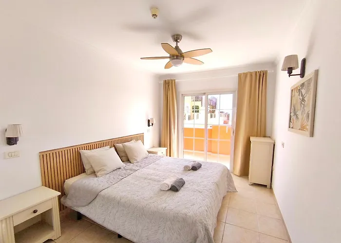 Estrella Canaria - Cristianos, Pool, Fibre Net, Tv Channels Apartamento *